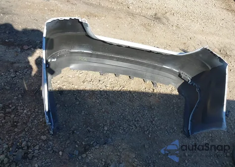 2025 Toyota Camry Le z USA, uszkodzony, nr VIN 4T1DAACK6SU052340